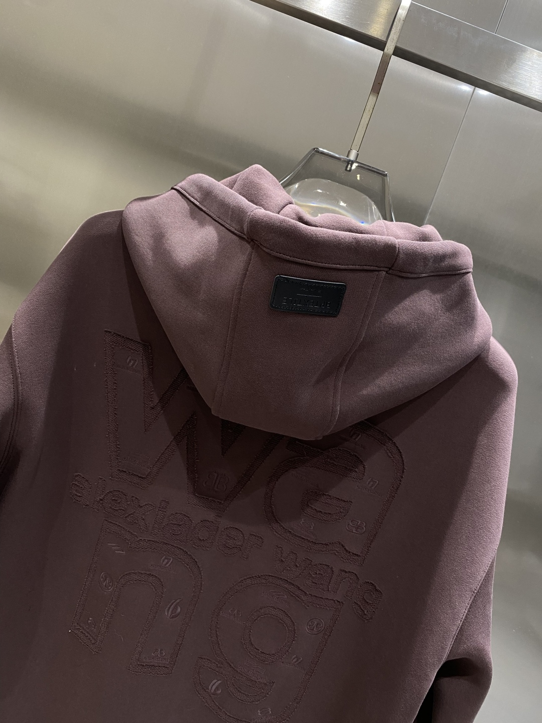 《𝙉𝙚𝙬🤍🖤亚历山家》2025ss秋冬最新款专柜同款首发！高端时尚休闲开衫外套超正版型上身瞬间变欧巴！简