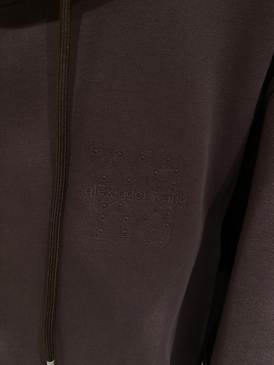 《𝙉𝙚𝙬🤍🖤亚历山家》2025ss秋冬最新款专柜同款首发！高端时尚休闲开衫外套超正版型上身瞬间变欧巴！简