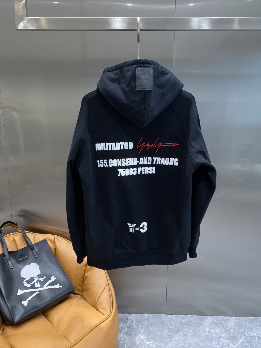 《𝙉𝙚𝙬🤍🖤Y3家》2025最新款卫衣，独家发售！原版复刻，独家设计，超强工艺！极其奢华！版型超赞！尺码