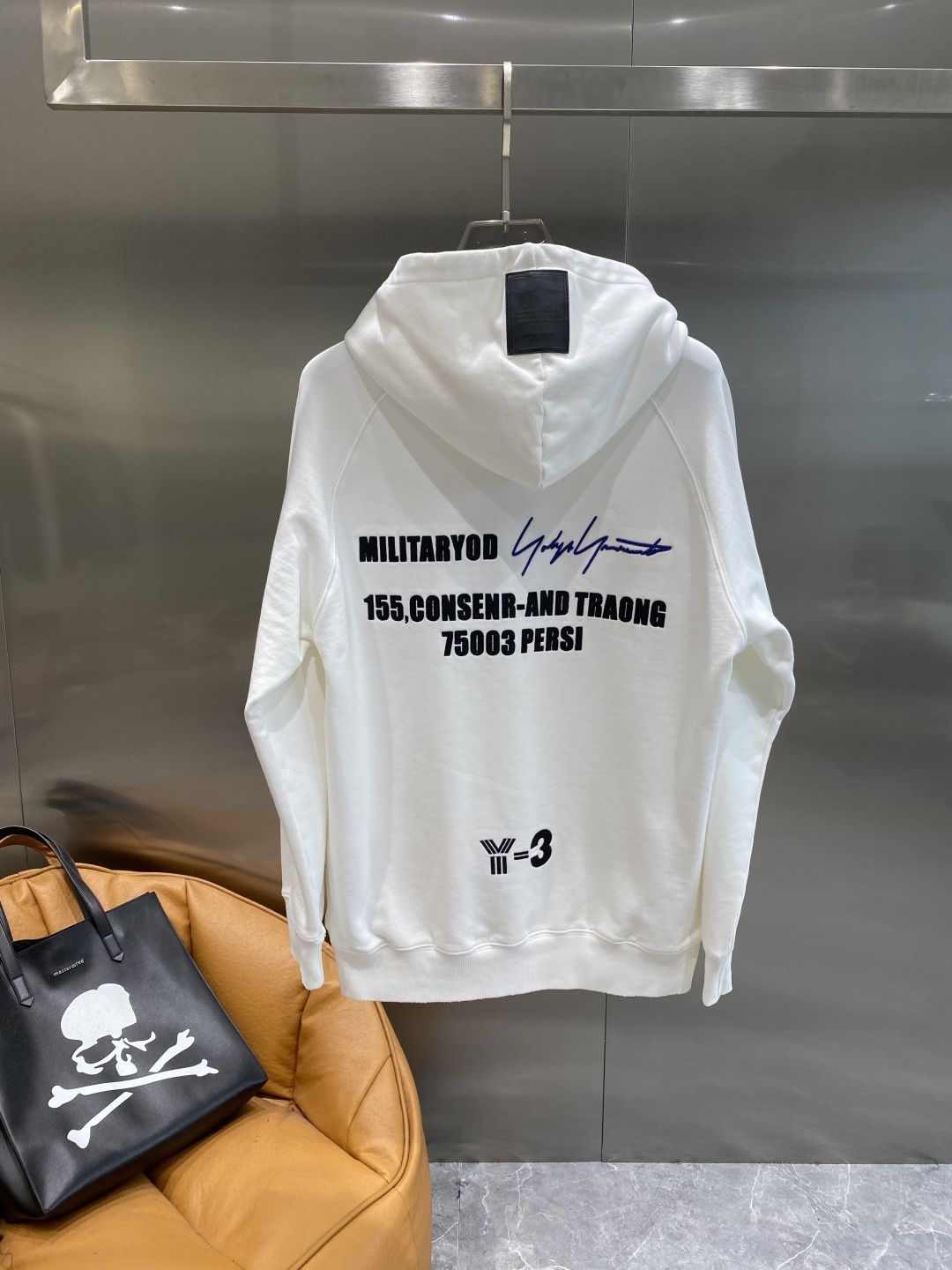 《𝙉𝙚𝙬🤍🖤Y3家》2025最新款卫衣，独家发售！原版复刻，独家设计，超强工艺！极其奢华！版型超赞！尺码