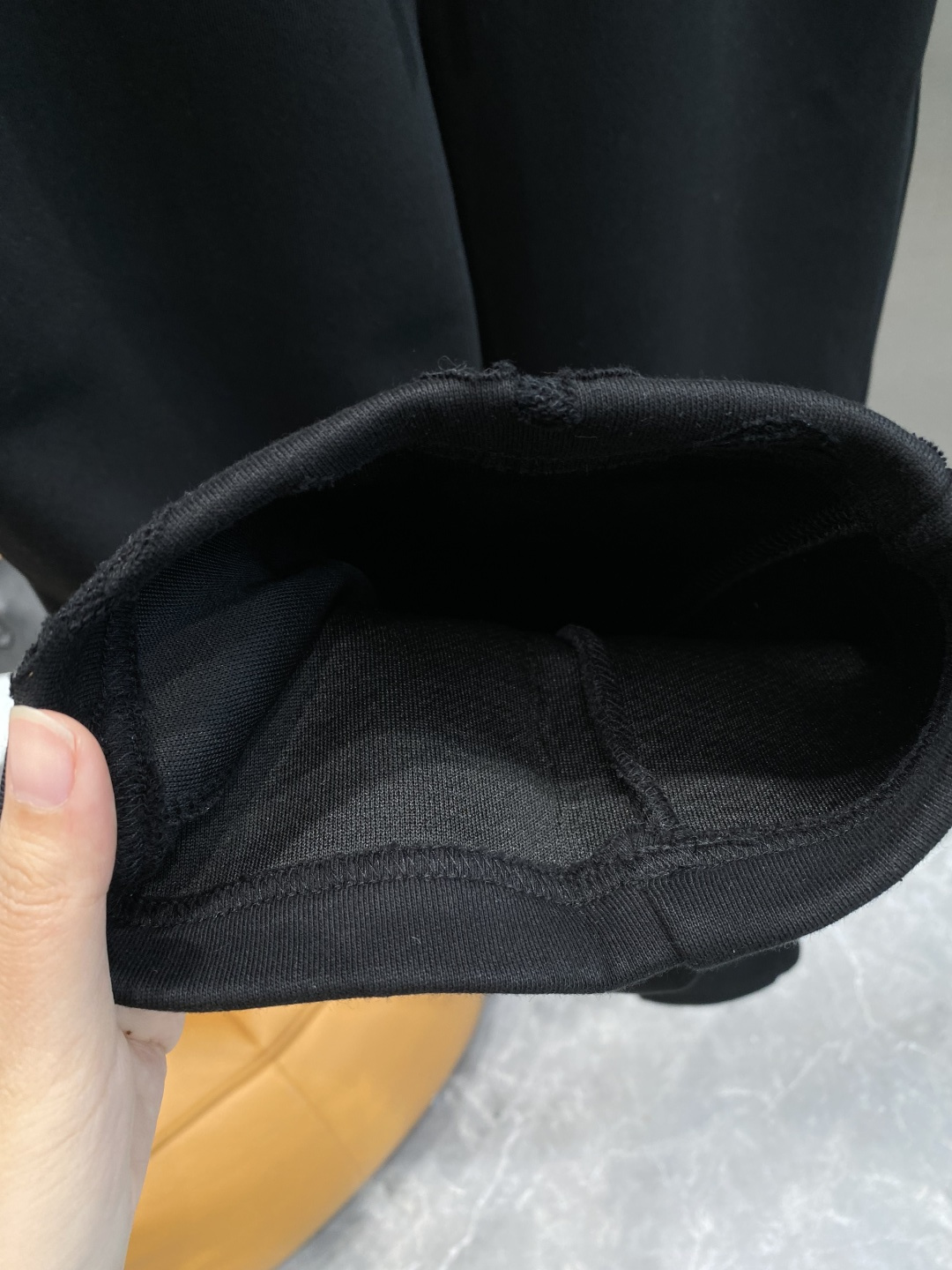 《𝙉𝙚𝙬🖤🤍驴家》2025专柜新品大爆款高端休闲裤松紧裤！奢华品牌logo重工艺点缀 随意进出专柜，高端