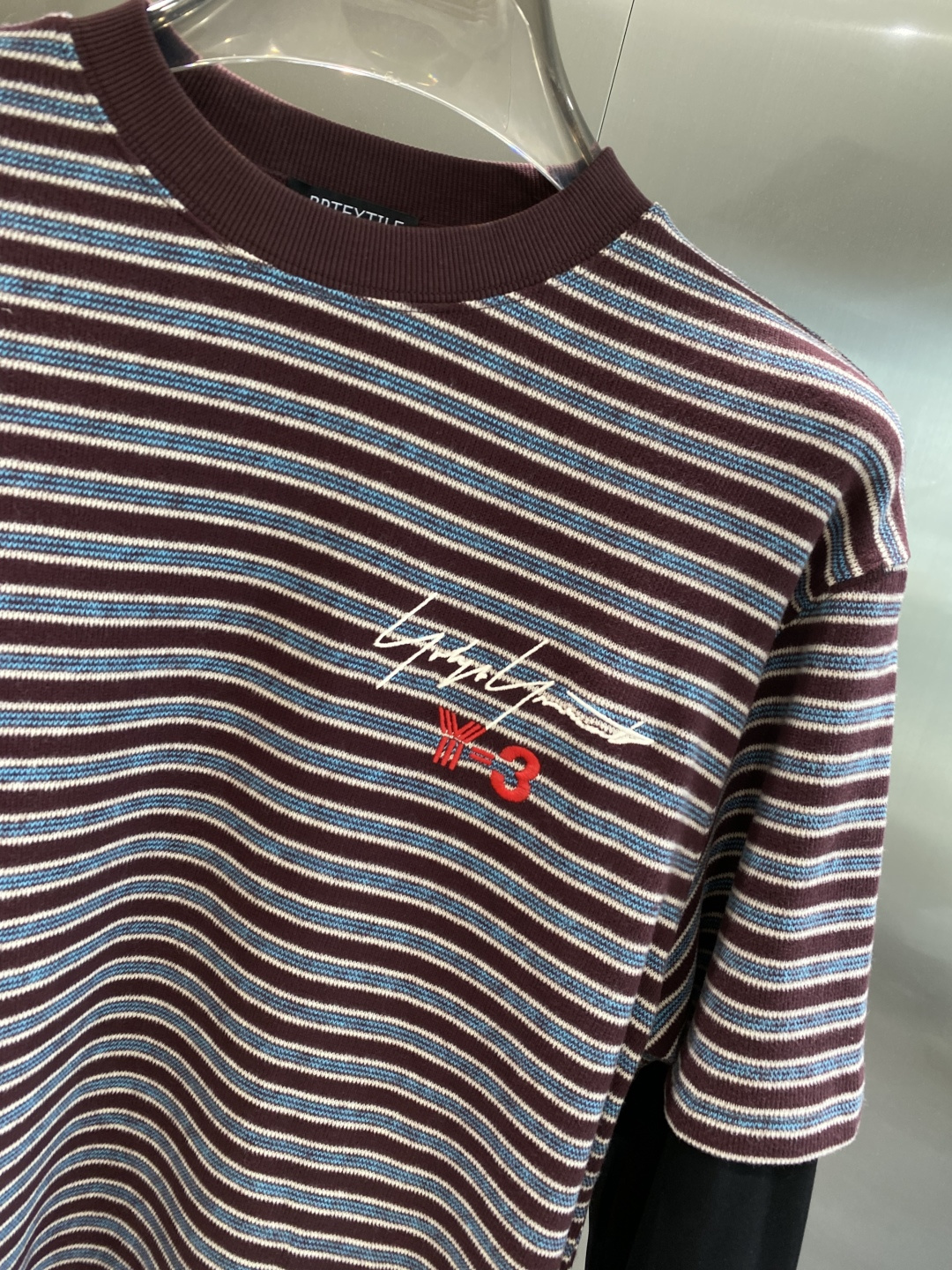 《𝙉𝙚𝙬🤍🖤Y3家》2025秋冬专柜新款 时尚休闲打底衫长袖T恤，精选进口高密度双面拉架棉面料，精致原版