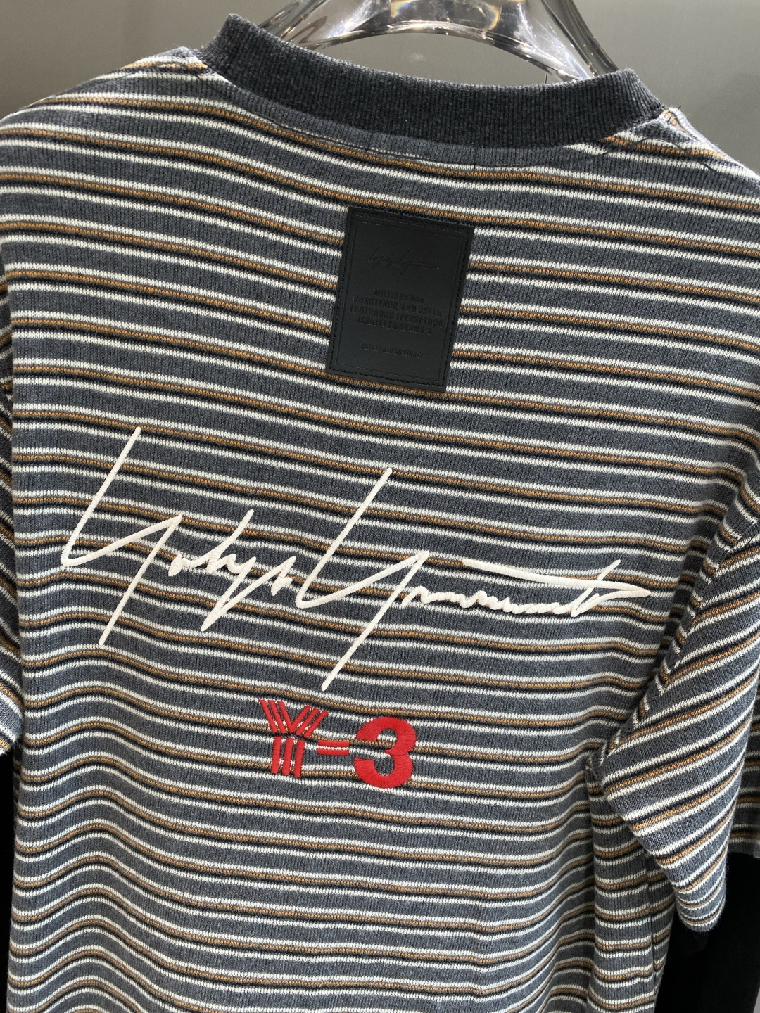 《𝙉𝙚𝙬🤍🖤Y3家》2025秋冬专柜新款 时尚休闲打底衫长袖T恤，精选进口高密度双面拉架棉面料，精致原版