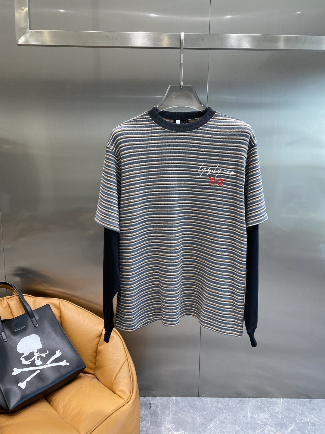 《𝙉𝙚𝙬🤍🖤Y3家》2025秋冬专柜新款 时尚休闲打底衫长袖T恤，精选进口高密度双面拉架棉面料，精致原版