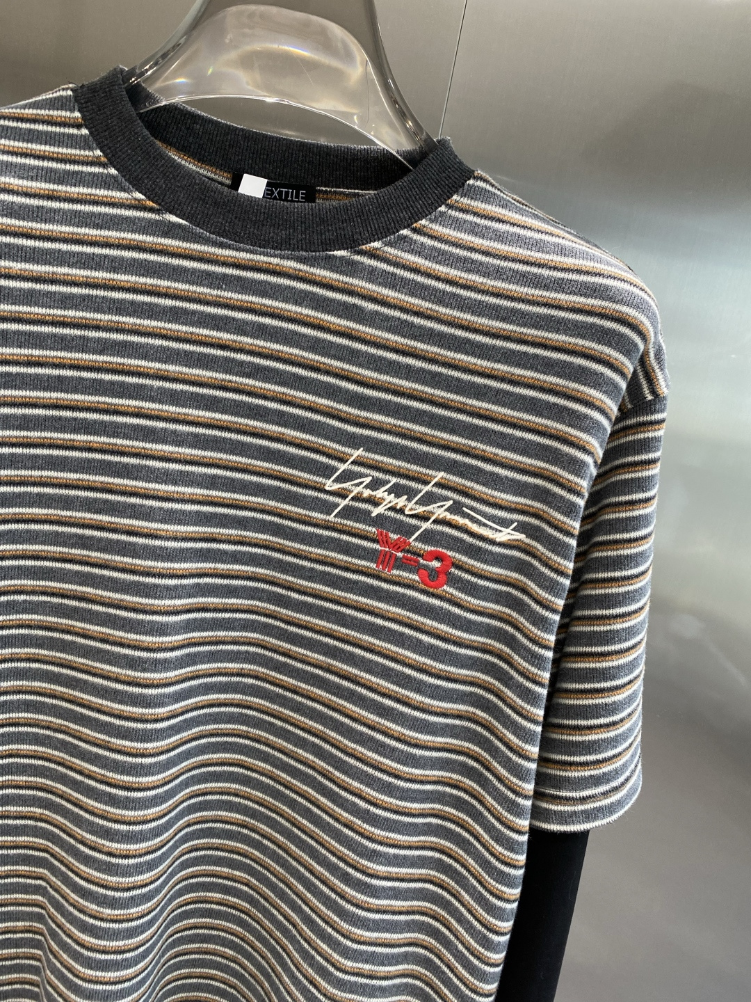 《𝙉𝙚𝙬🤍🖤Y3家》2025秋冬专柜新款 时尚休闲打底衫长袖T恤，精选进口高密度双面拉架棉面料，精致原版