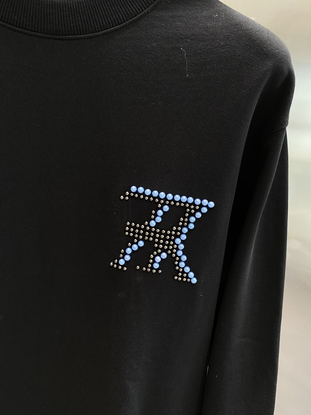 《𝙉𝙚𝙬🤍🖤驴家》2025最新卫衣，独家发售！原版复刻，独家设计，超强工艺！极其奢华！版型超赞！尺码 M