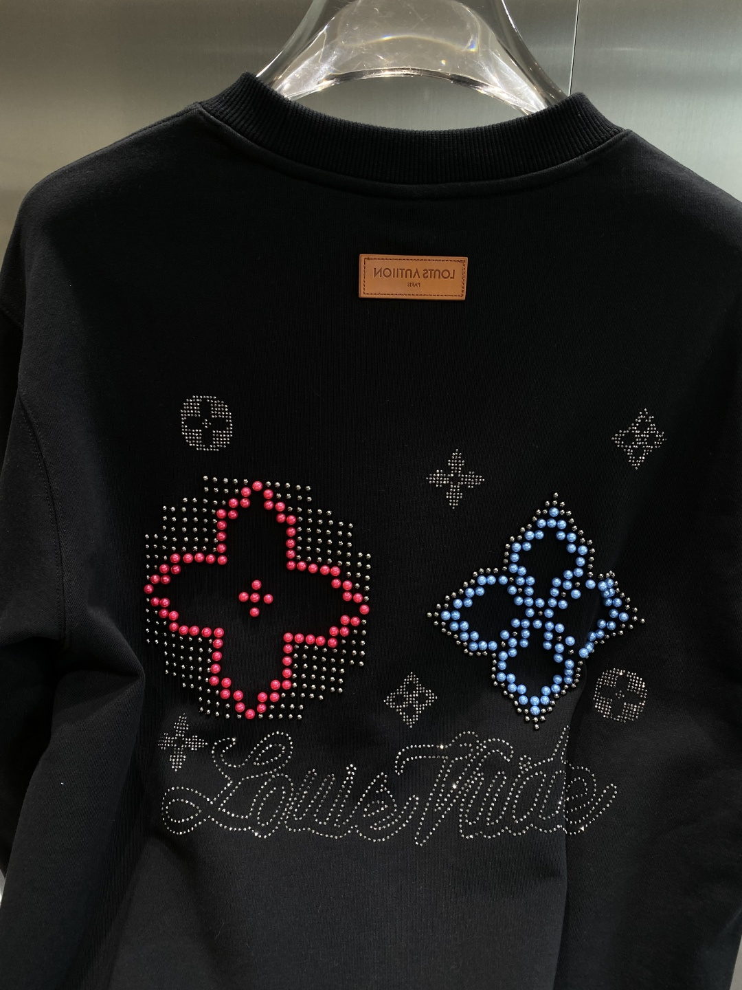 《𝙉𝙚𝙬🤍🖤驴家》2025最新卫衣，独家发售！原版复刻，独家设计，超强工艺！极其奢华！版型超赞！尺码 M