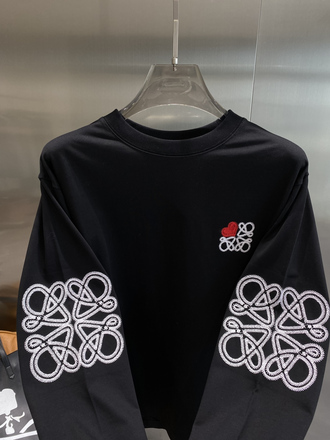 《𝙉𝙚𝙬🤍🖤罗家》2025秋冬专柜新款 时尚休闲打底衫长袖T恤，精选进口高密度双面拉架棉面料，精致原版l