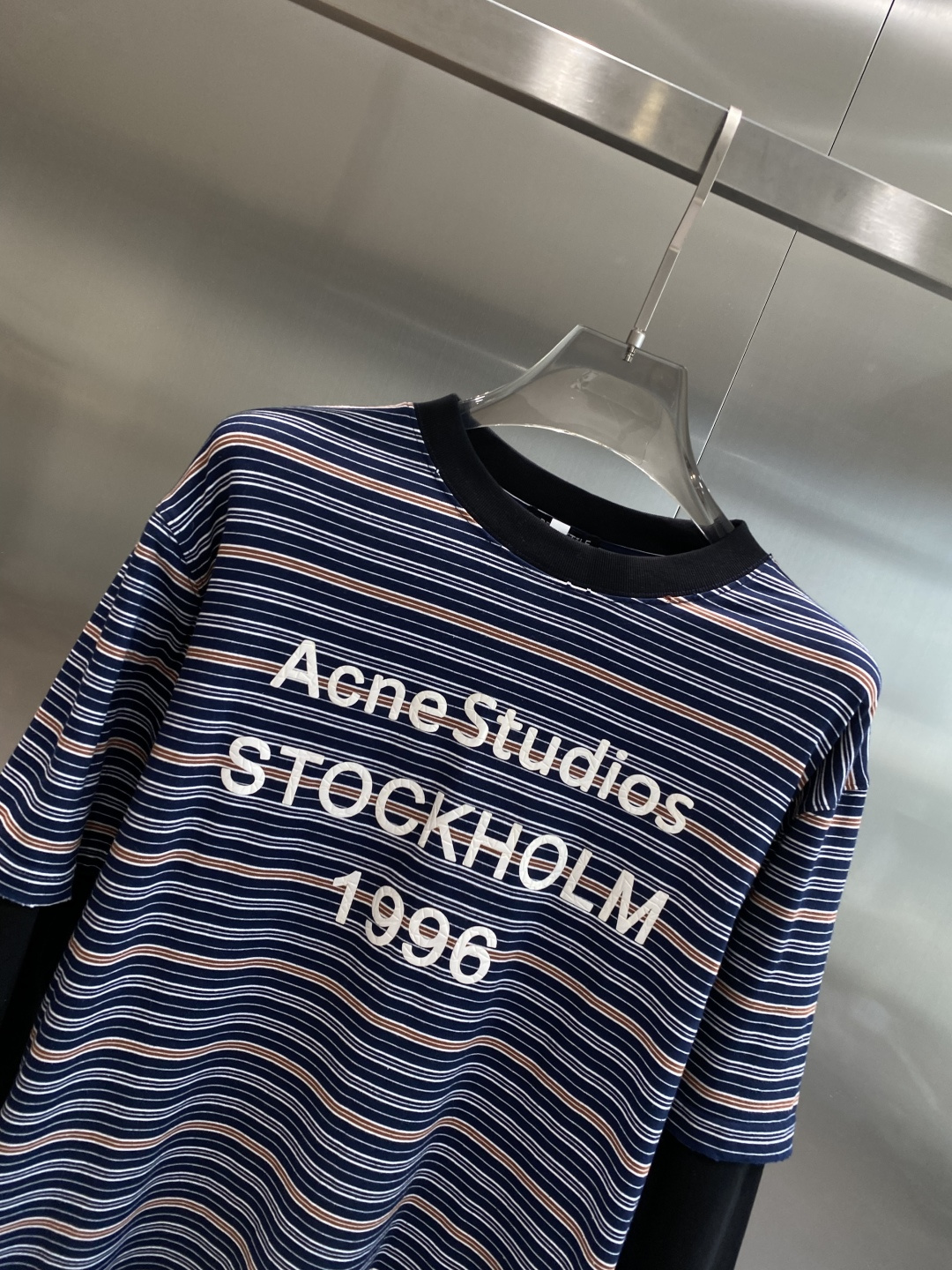 《𝙉𝙚𝙬🤍🖤Acne家》2025秋冬专柜新款 时尚休闲打底衫长袖T恤，精选进口高密度双面拉架棉面料，精致