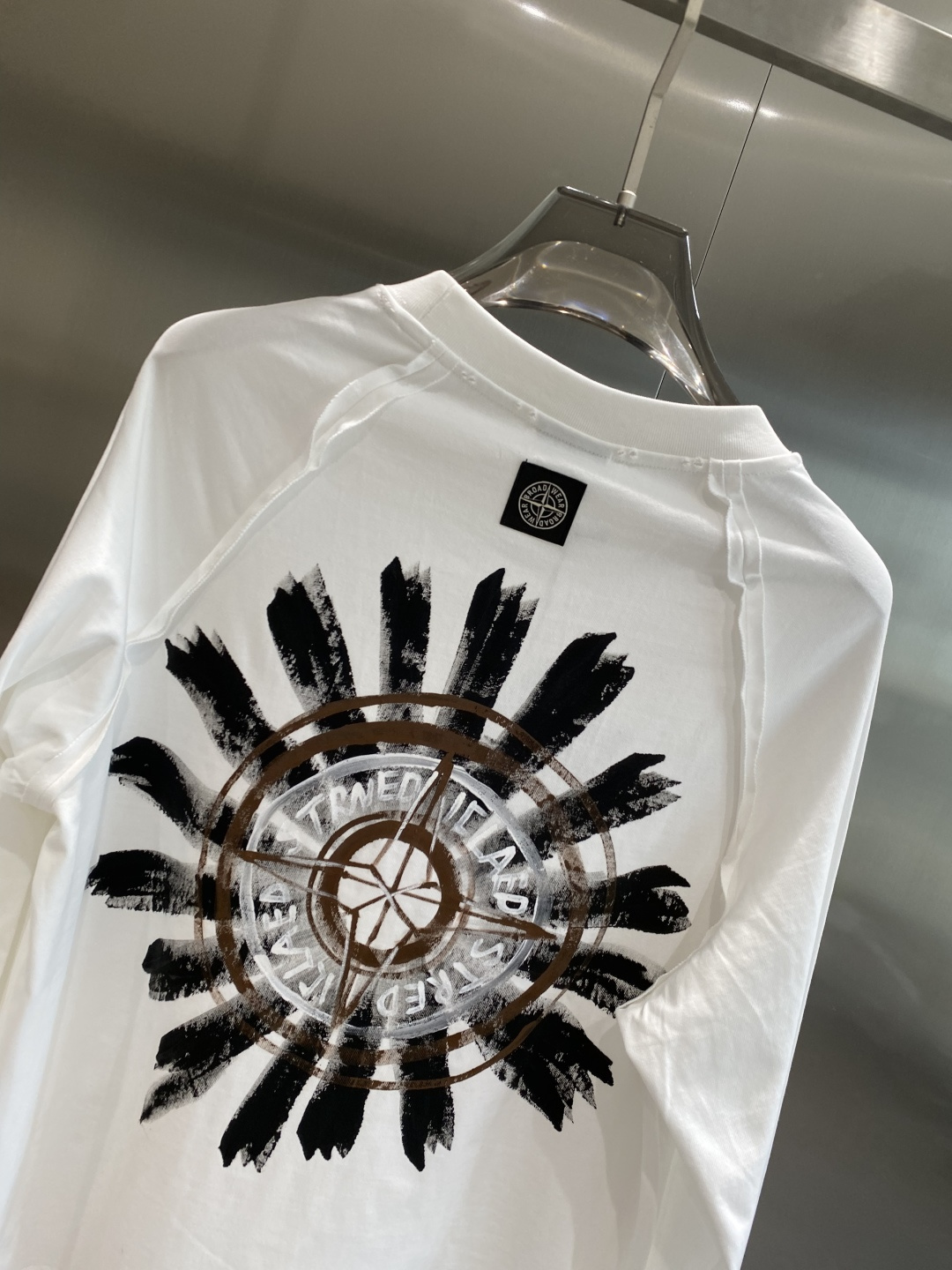 《𝙉𝙚𝙬🤍🖤石头家》2025秋冬专柜新款 时尚休闲打底衫长袖T恤，精选进口高密度双面拉架棉面料，精致原版