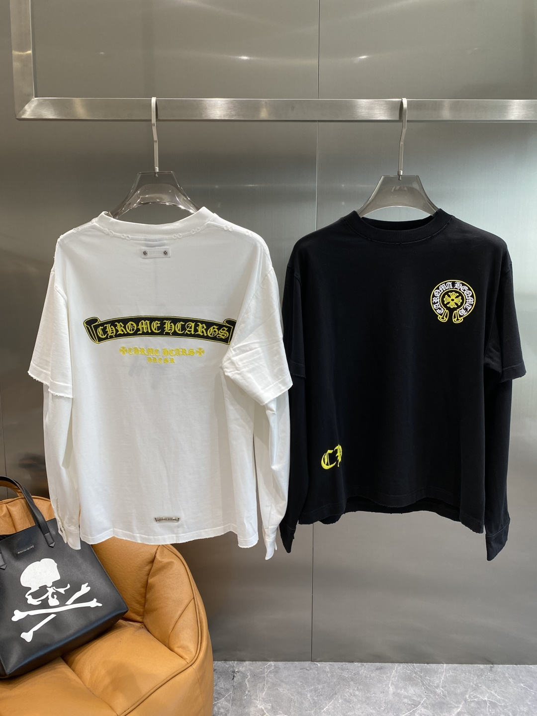 《𝙉𝙚𝙬🤍🖤克家》2025秋冬专柜新款 时尚休闲打底衫长袖T恤，精选进口高密度双面拉架棉面料，精致原版l