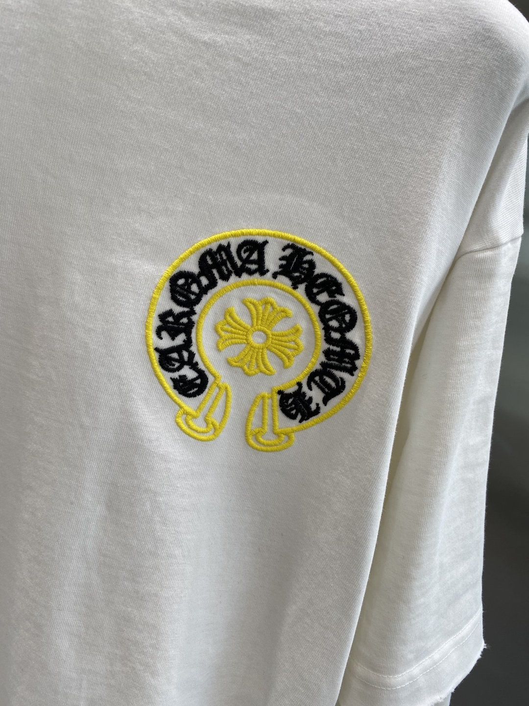 《𝙉𝙚𝙬🤍🖤克家》2025秋冬专柜新款 时尚休闲打底衫长袖T恤，精选进口高密度双面拉架棉面料，精致原版l