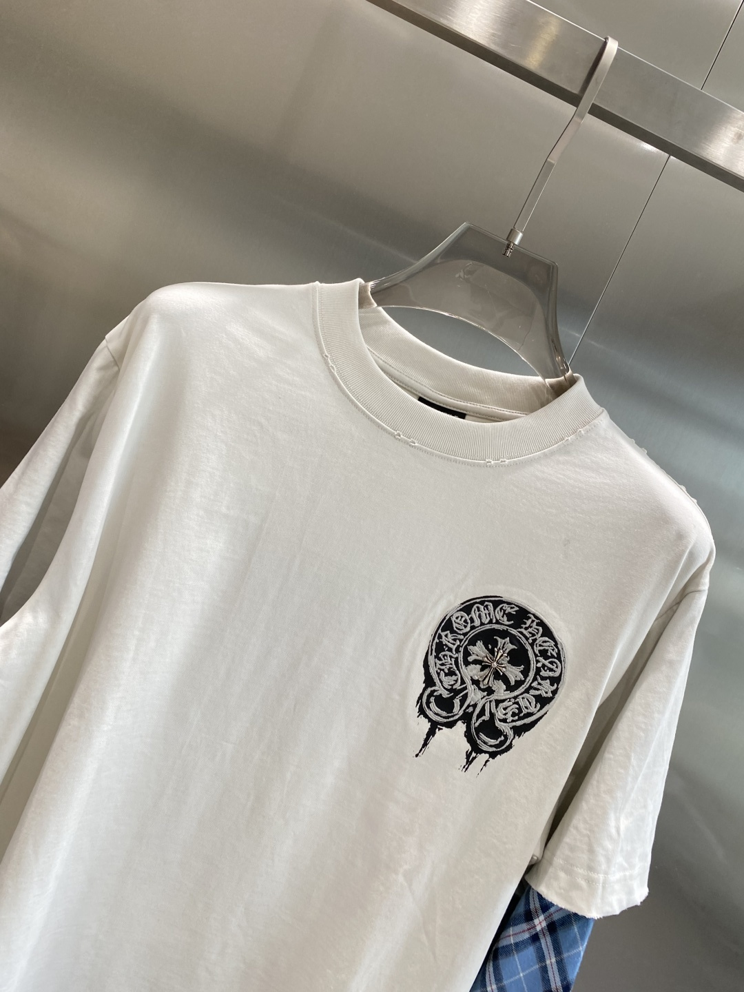 《𝙉𝙚𝙬🤍🖤克家》2025秋冬专柜新款 时尚休闲打底衫长袖T恤，精选进口高密度双面拉架棉面料，精致原版l