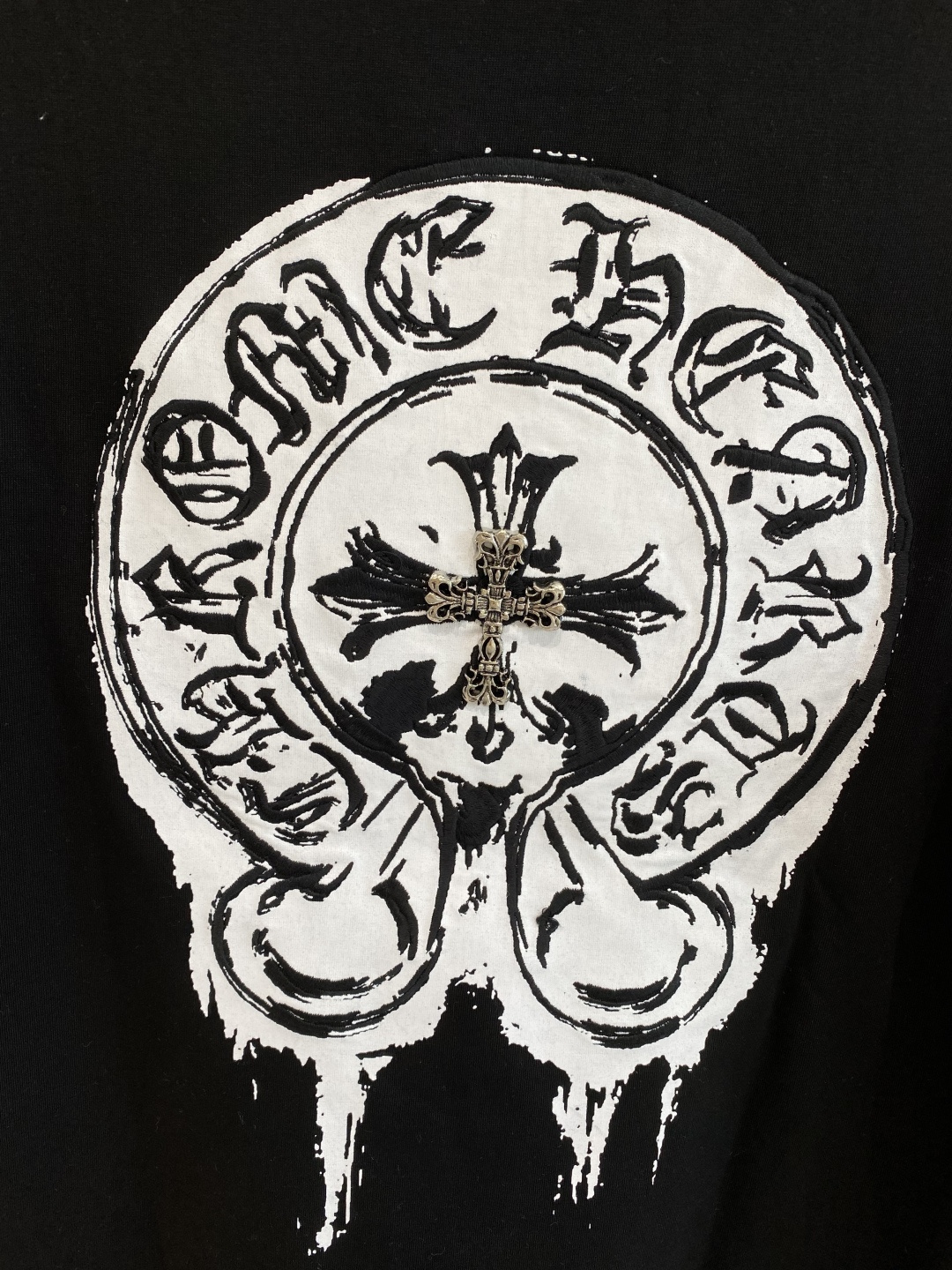 《𝙉𝙚𝙬🤍🖤克家》2025秋冬专柜新款 时尚休闲打底衫长袖T恤，精选进口高密度双面拉架棉面料，精致原版l