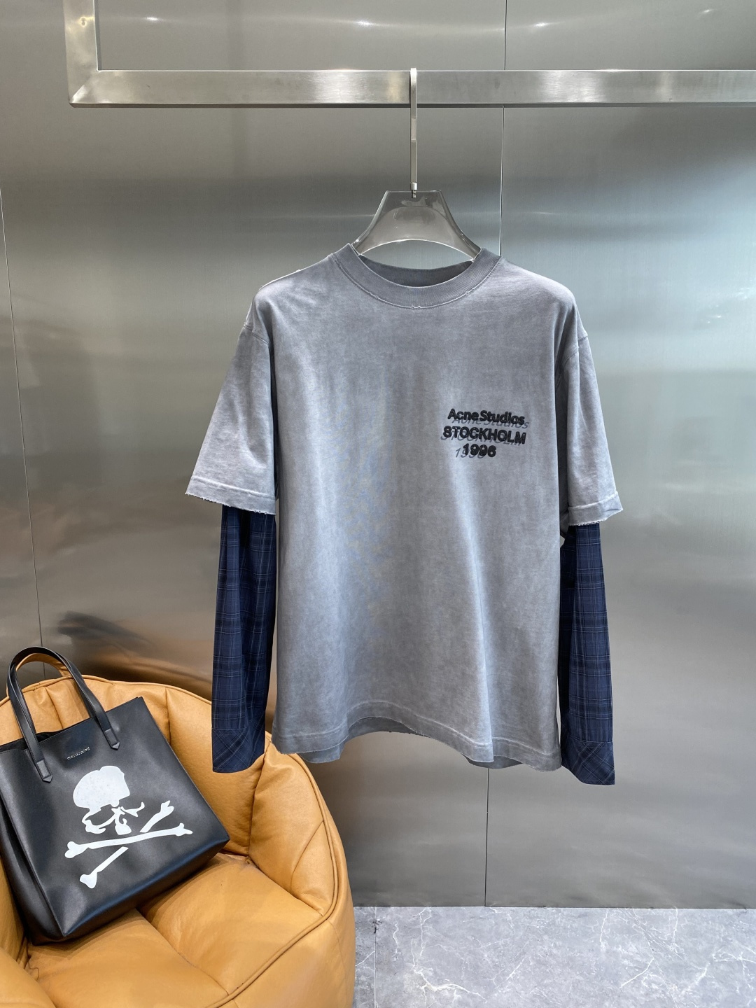 《𝙉𝙚𝙬🤍🖤Acne家》2025ss长袖t恤 定制全棉双纱紧密爽滑面料，布面干净，布纹清晰，手感非常细腻