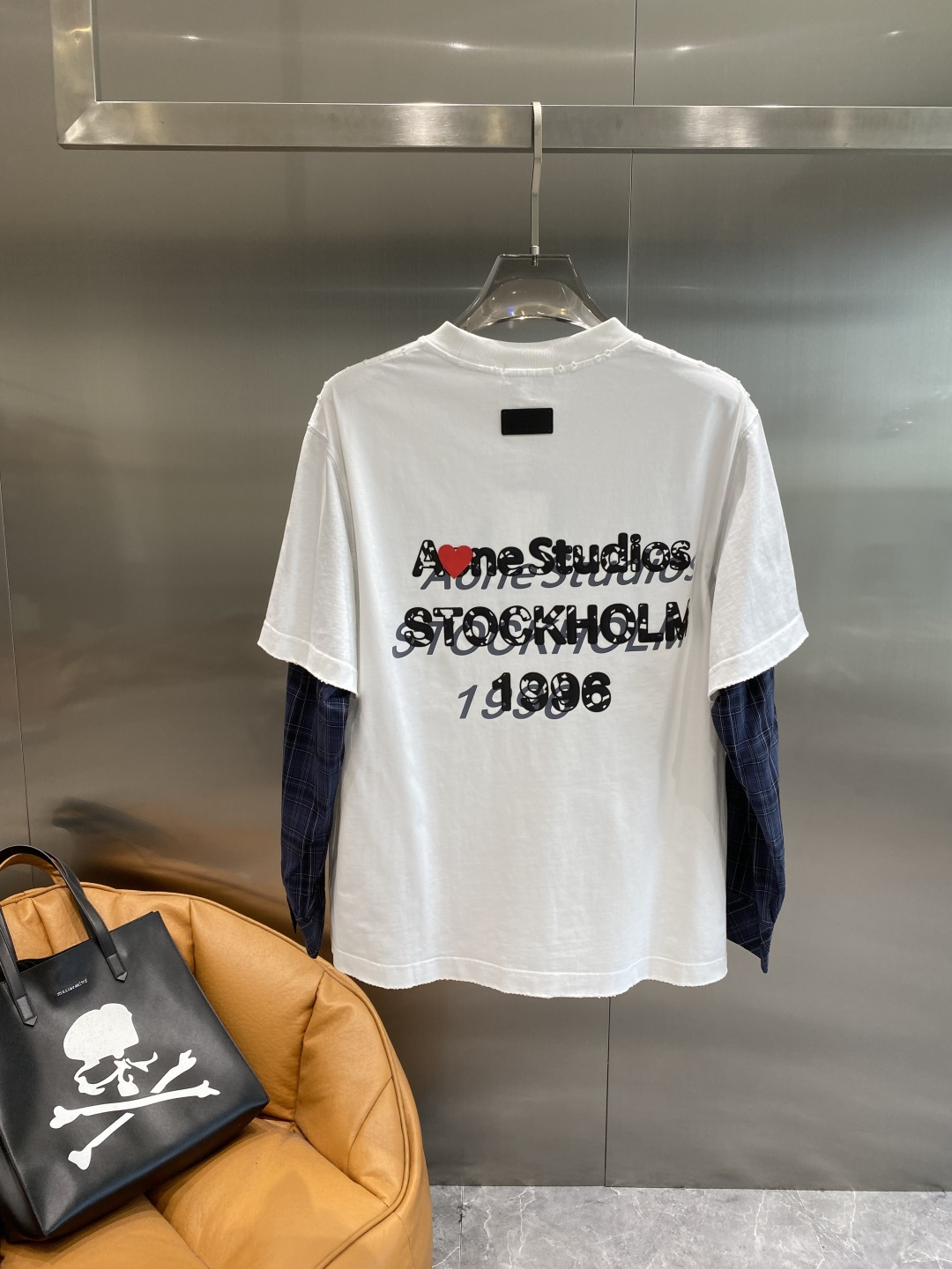 《𝙉𝙚𝙬🤍🖤Acne家》2025ss长袖t恤 定制全棉双纱紧密爽滑面料，布面干净，布纹清晰，手感非常细腻