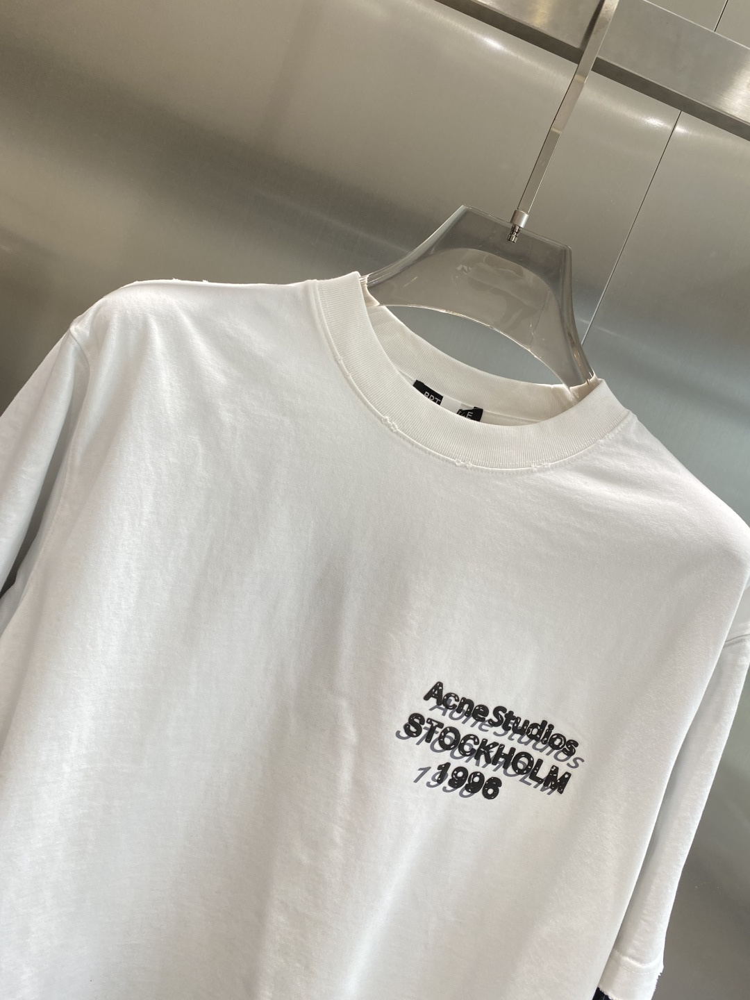 《𝙉𝙚𝙬🤍🖤Acne家》2025ss长袖t恤 定制全棉双纱紧密爽滑面料，布面干净，布纹清晰，手感非常细腻