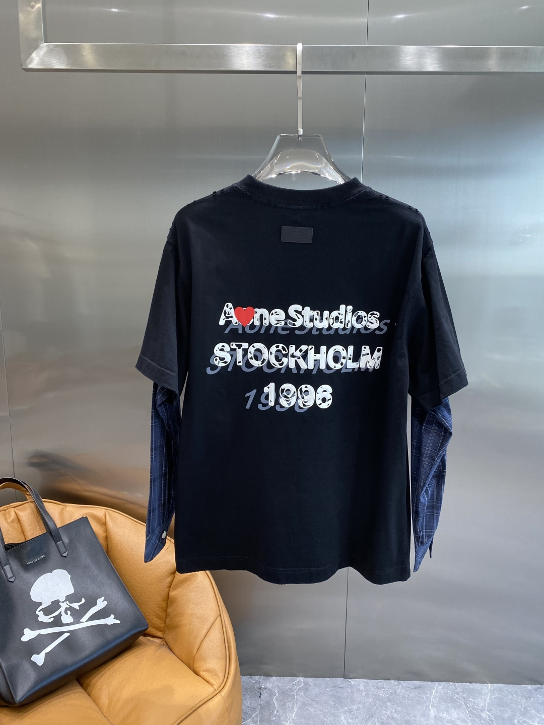 《𝙉𝙚𝙬🤍🖤Acne家》2025ss长袖t恤 定制全棉双纱紧密爽滑面料，布面干净，布纹清晰，手感非常细腻