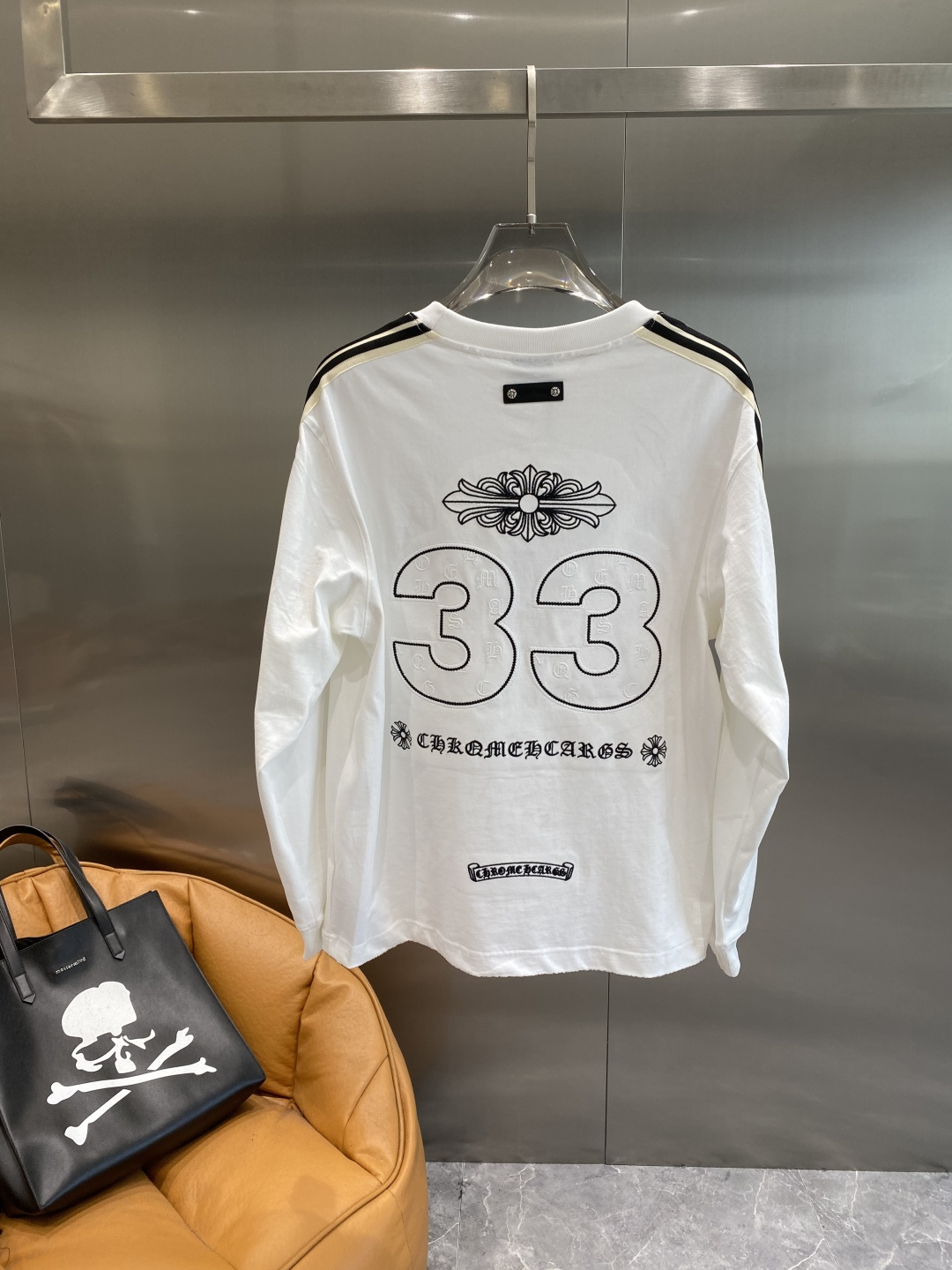 《𝙉𝙚𝙬🤍🖤克家》2025ss长袖t恤 定制全棉双纱紧密爽滑面料，布面干净，布纹清晰，手感非常细腻 紧实