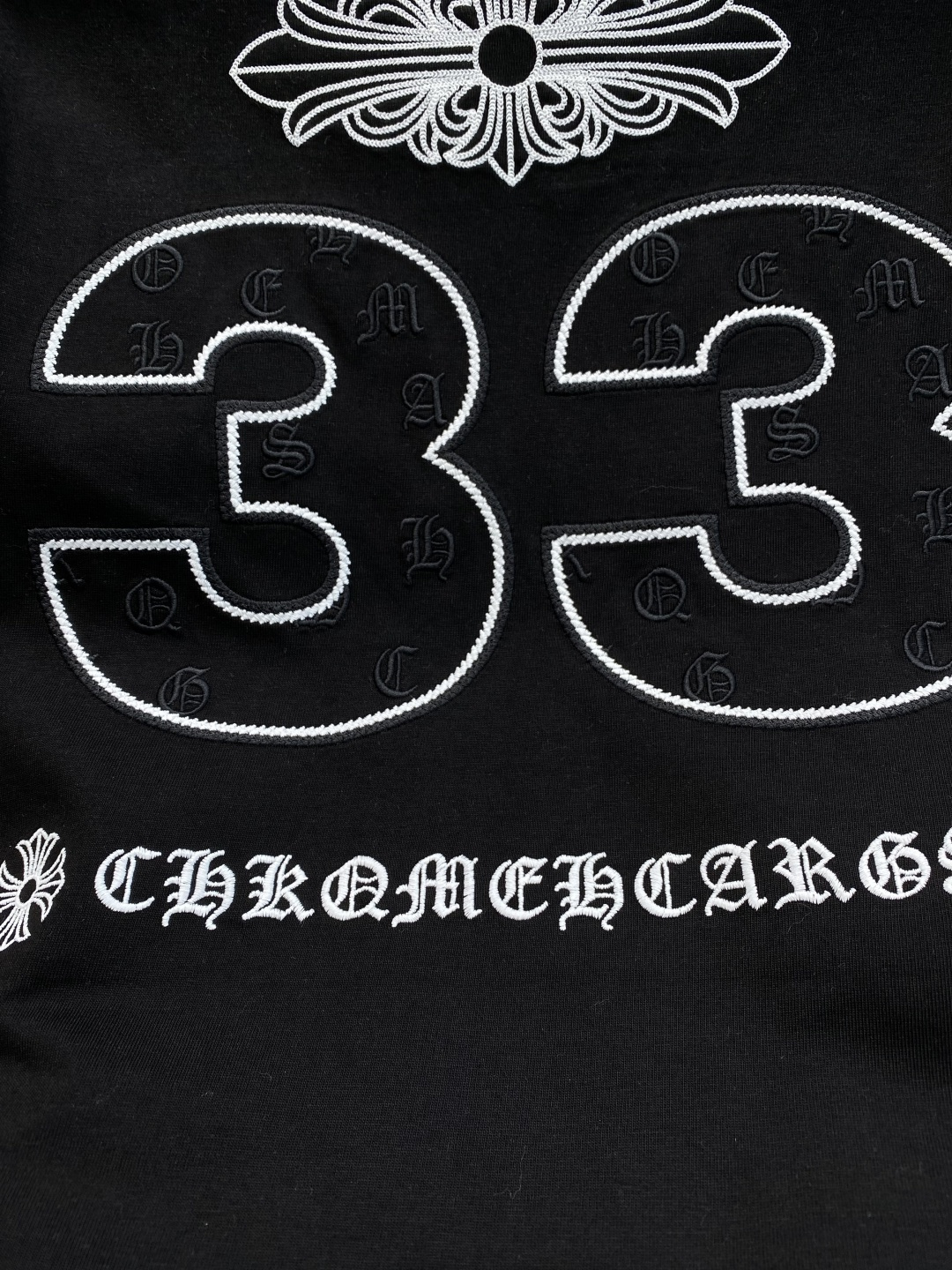 《𝙉𝙚𝙬🤍🖤克家》2025ss长袖t恤 定制全棉双纱紧密爽滑面料，布面干净，布纹清晰，手感非常细腻 紧实