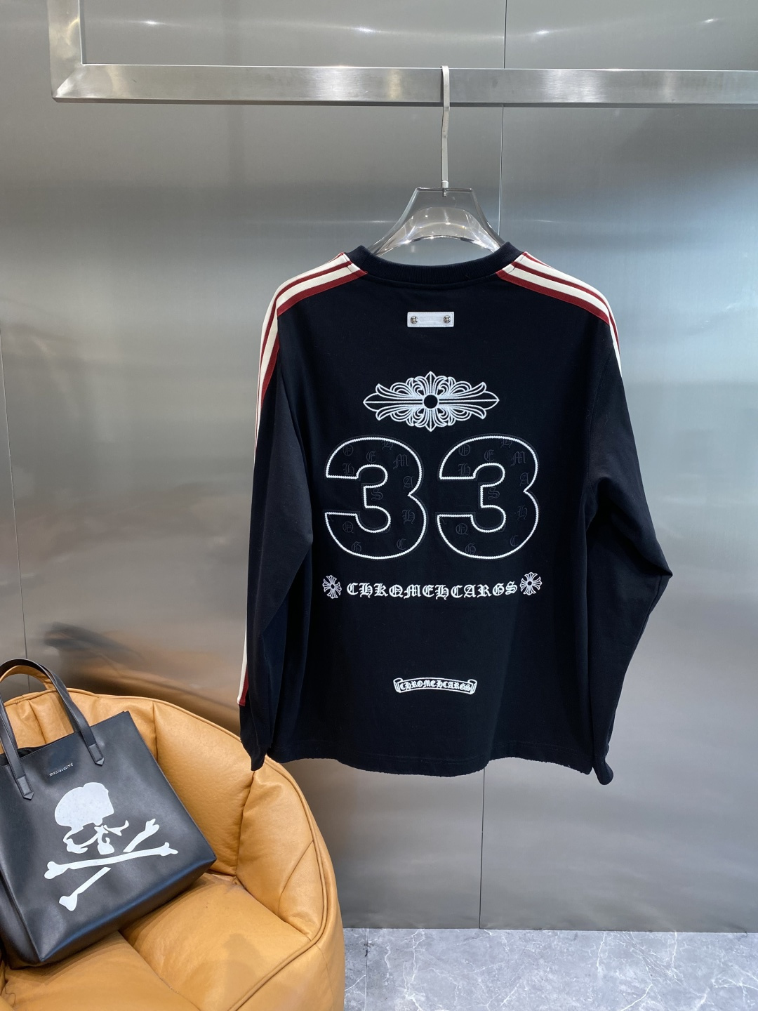 《𝙉𝙚𝙬🤍🖤克家》2025ss长袖t恤 定制全棉双纱紧密爽滑面料，布面干净，布纹清晰，手感非常细腻 紧实