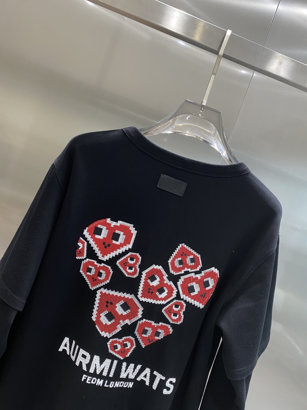 《𝙉𝙚𝙬🤍🖤AMI家》2025ss长袖t恤 定制全棉双纱紧密爽滑面料，布面干净，布纹清晰，手感非常细腻 