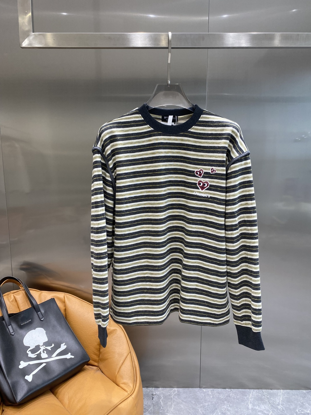 《𝙉𝙚𝙬🤍🖤Play家》2025ss长袖t恤 定制全棉双纱紧密爽滑面料，布面干净，布纹清晰，手感非常细腻