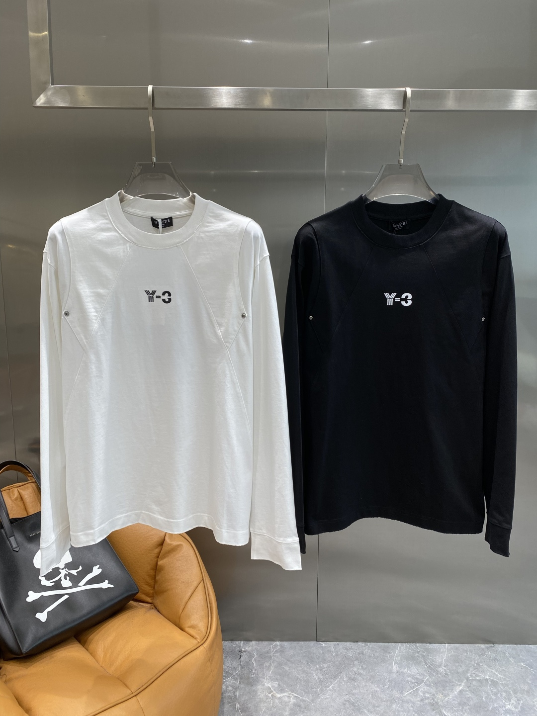 《𝙉𝙚𝙬🤍🖤Y3家》2025ss长袖t恤 定制全棉双纱紧密爽滑面料，布面干净，布纹清晰，手感非常细腻 紧