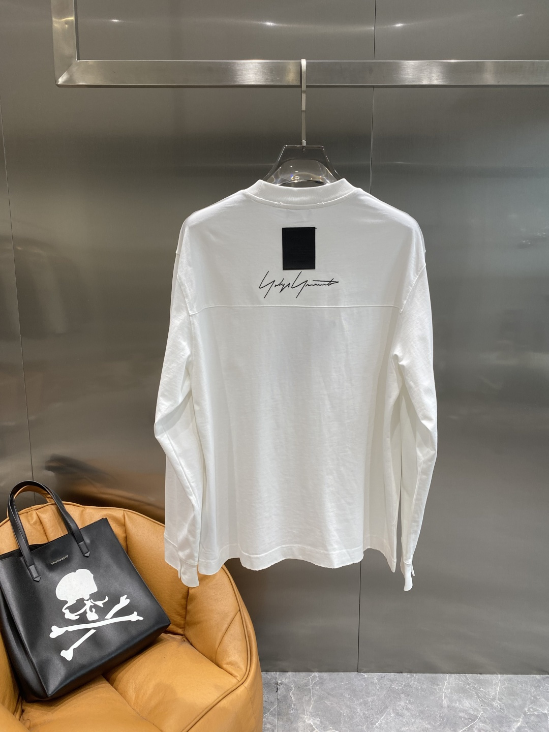 《𝙉𝙚𝙬🤍🖤Y3家》2025ss长袖t恤 定制全棉双纱紧密爽滑面料，布面干净，布纹清晰，手感非常细腻 紧