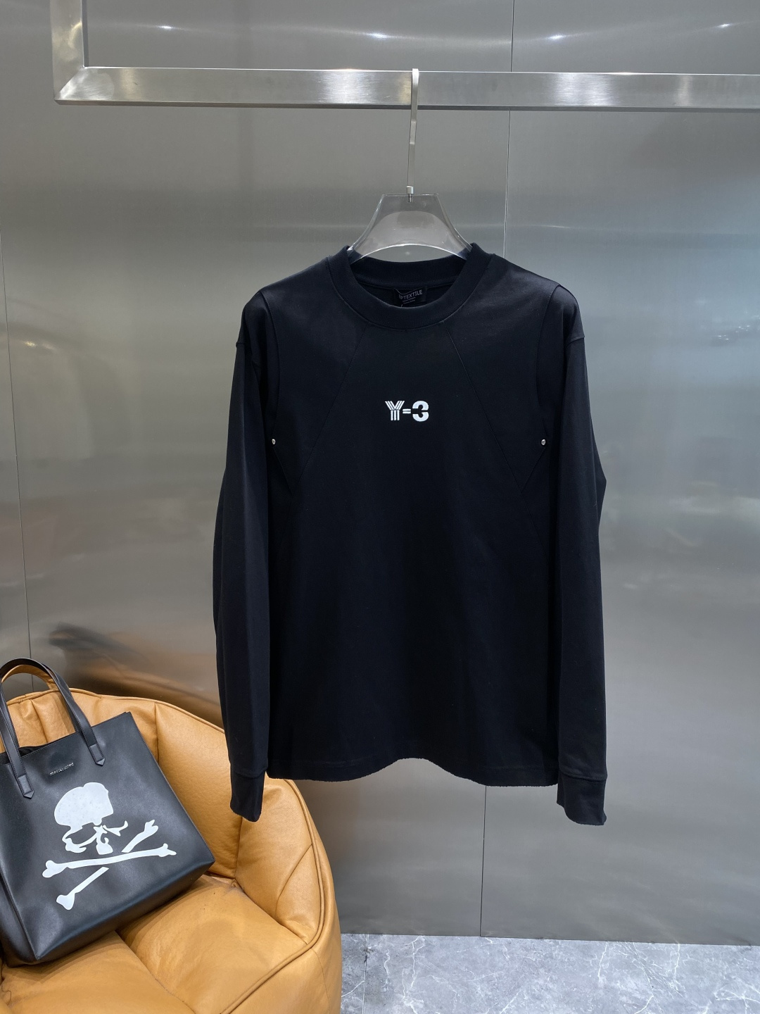 《𝙉𝙚𝙬🤍🖤Y3家》2025ss长袖t恤 定制全棉双纱紧密爽滑面料，布面干净，布纹清晰，手感非常细腻 紧