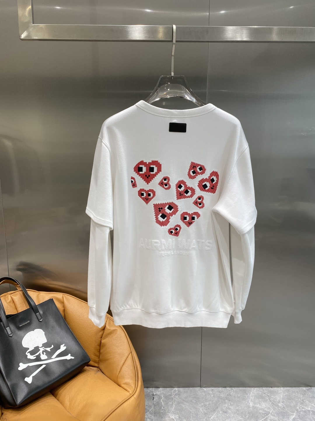 《𝙉𝙚𝙬🤍🖤AMI家》2025ss长袖t恤 定制全棉双纱紧密爽滑面料，布面干净，布纹清晰，手感非常细腻 