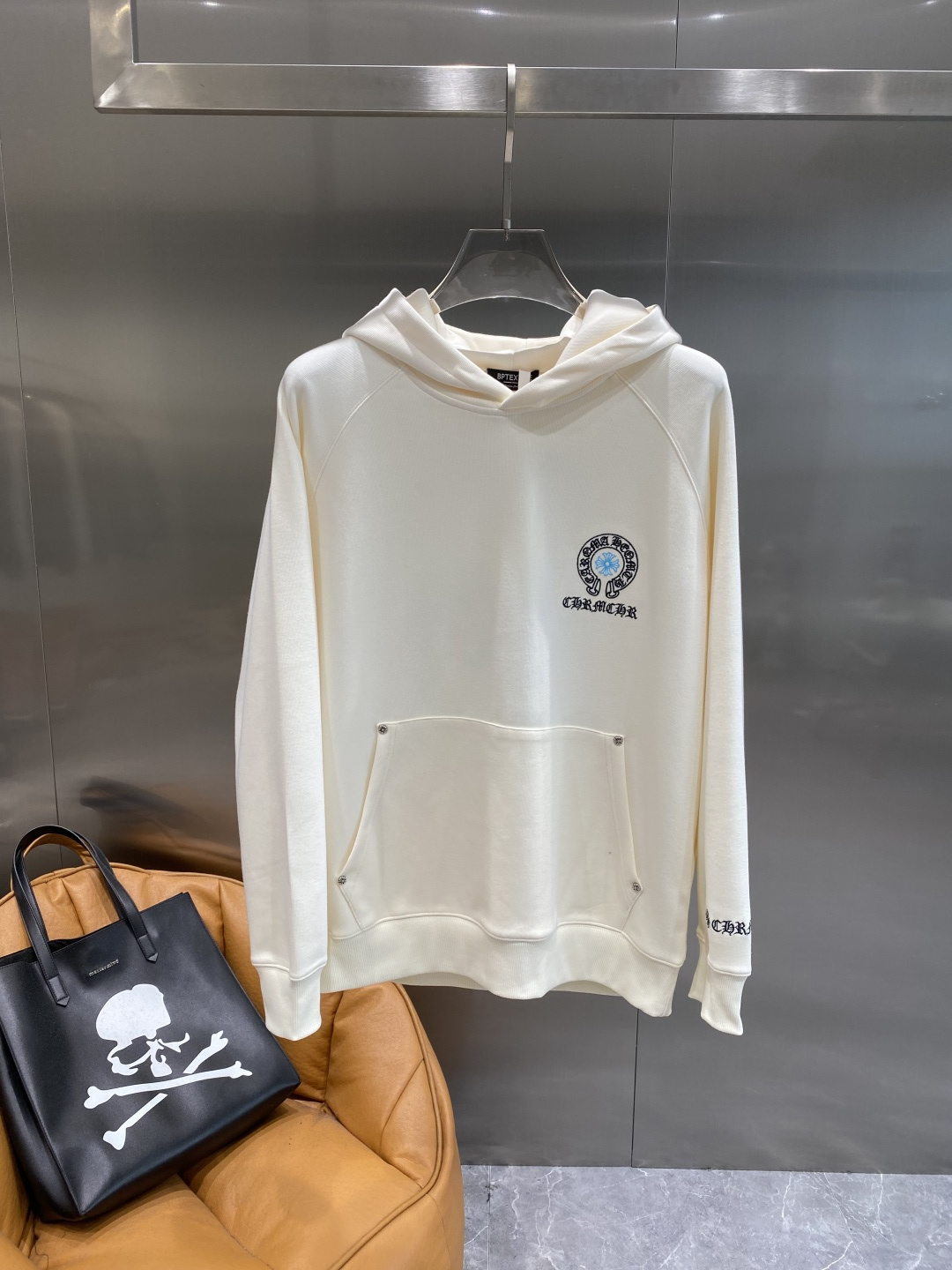 《𝙉𝙚𝙬🤍🖤罗家》2025最新卫衣，独家发售！原版复刻，独家设计，超强工艺！极其奢华！版型超赞！尺码 M