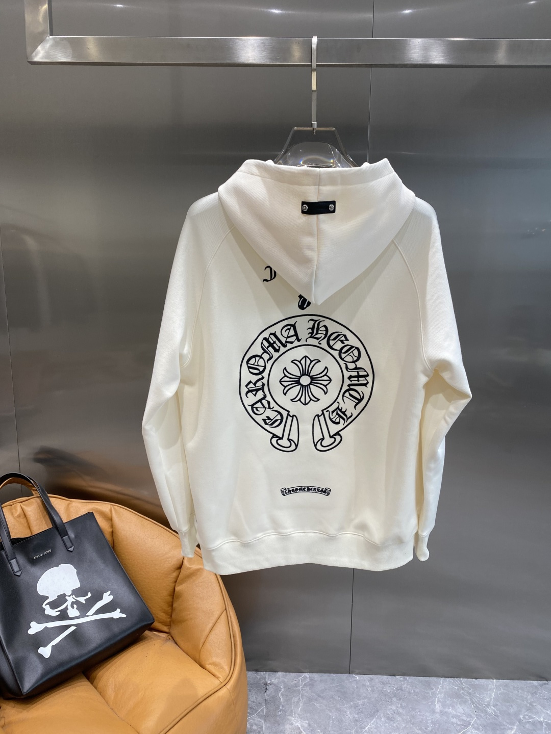 《𝙉𝙚𝙬🤍🖤罗家》2025最新卫衣，独家发售！原版复刻，独家设计，超强工艺！极其奢华！版型超赞！尺码 M