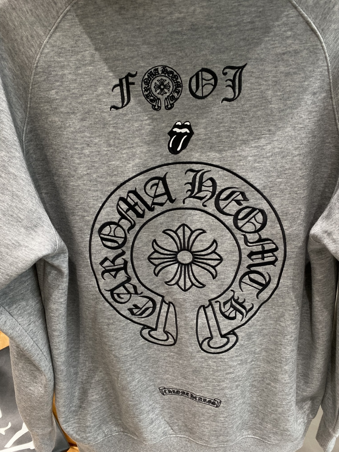 《𝙉𝙚𝙬🤍🖤罗家》2025最新卫衣，独家发售！原版复刻，独家设计，超强工艺！极其奢华！版型超赞！尺码 M