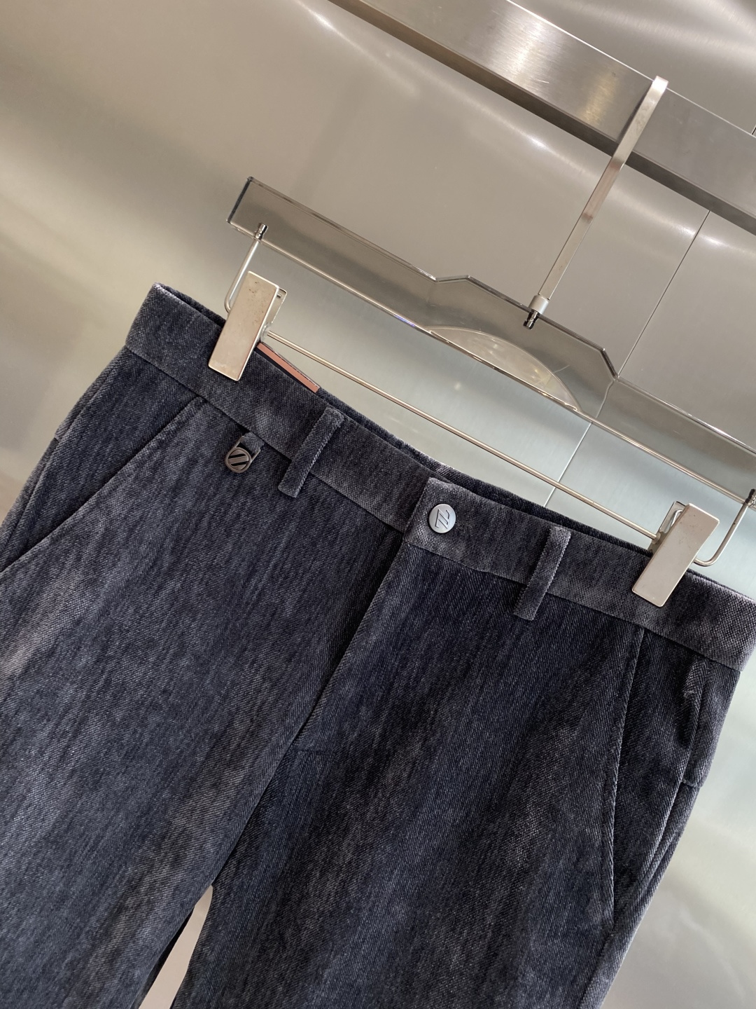 🌾售后✅ 《𝙉𝙚𝙬🤍🖤杰尼家》2025秋冬新品休闲裤西裤，官网同步发售，裤身工艺设计，进口客供辅料、面料