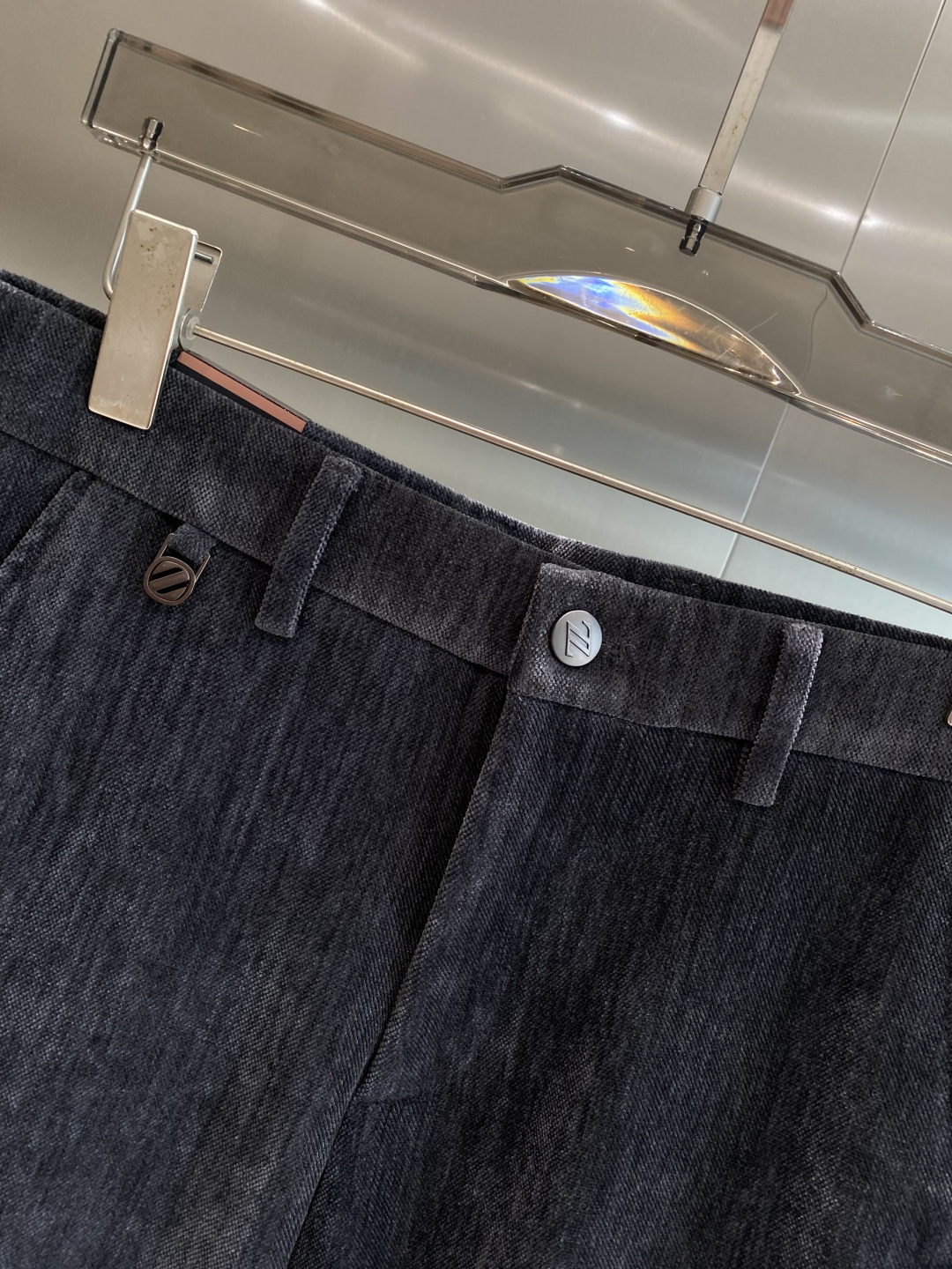 🌾售后✅ 《𝙉𝙚𝙬🤍🖤杰尼家》2025秋冬新品休闲裤西裤，官网同步发售，裤身工艺设计，进口客供辅料、面料