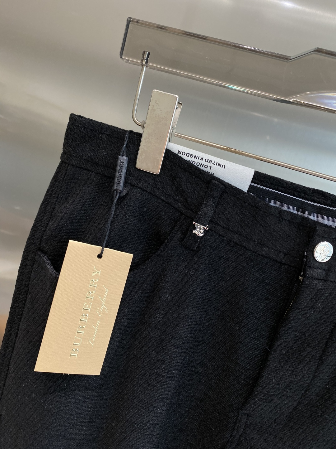 🌾售后✅ 《𝙉𝙚𝙬🤍🖤巴家》2025秋冬新品休闲裤西裤，官网同步发售，裤身工艺设计，进口客供辅料、面料定