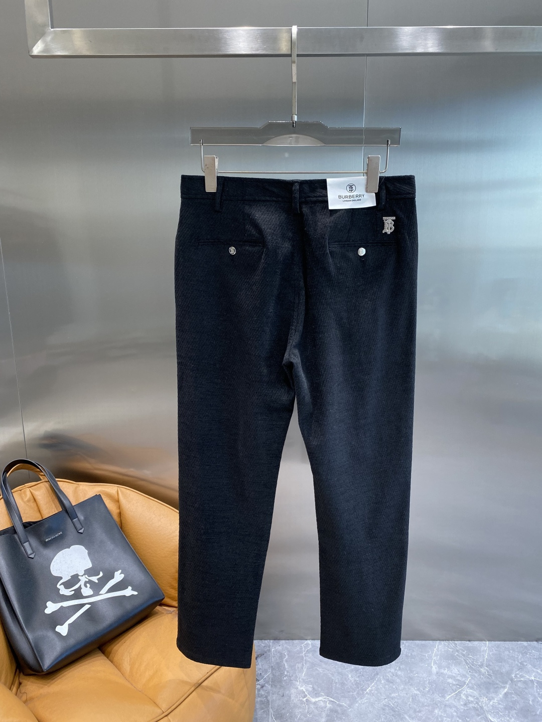 🌾售后✅ 《𝙉𝙚𝙬🤍🖤巴家》2025秋冬新品休闲裤西裤，官网同步发售，裤身工艺设计，进口客供辅料、面料定