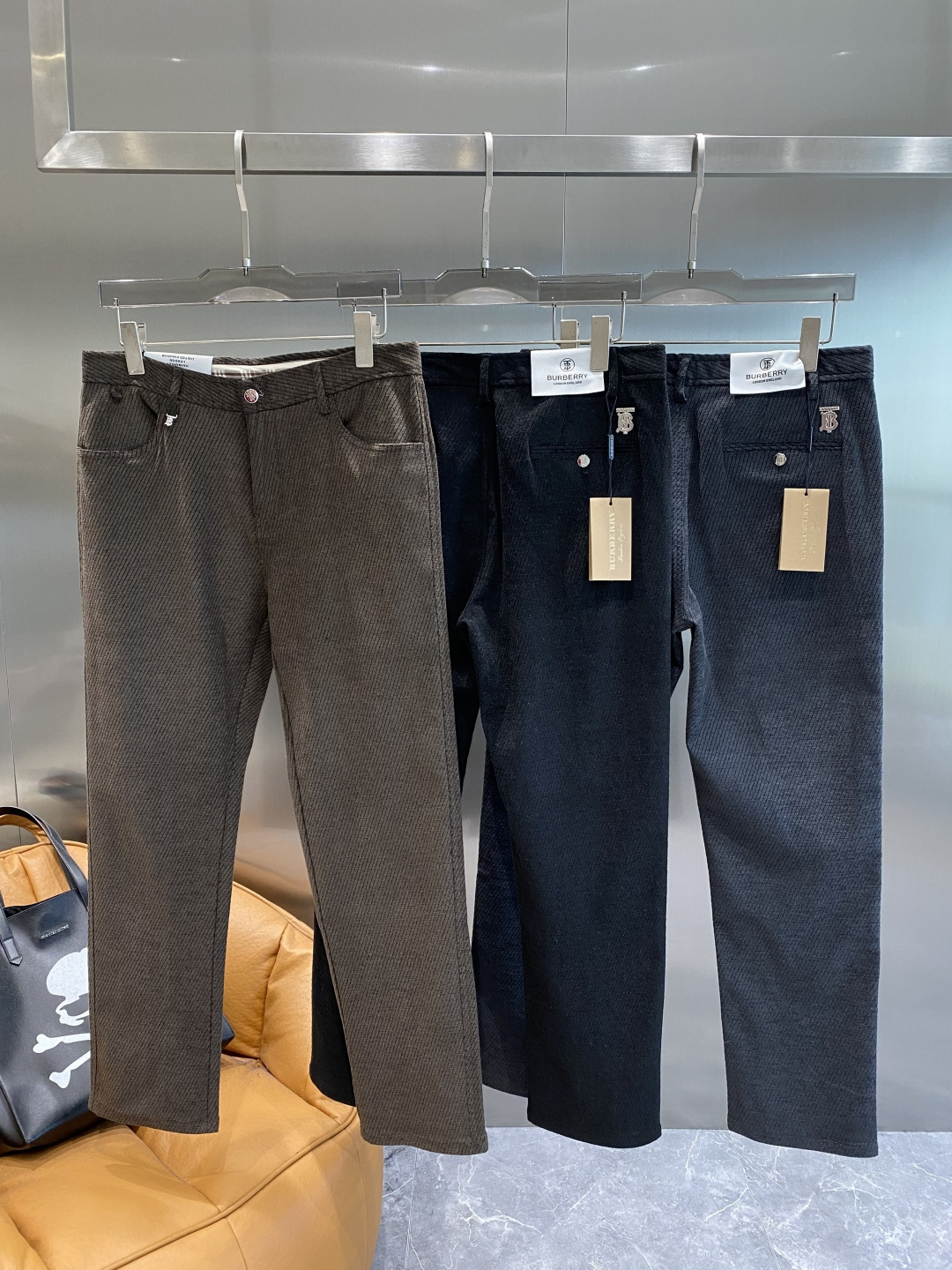 🌾售后✅ 《𝙉𝙚𝙬🤍🖤巴家》2025秋冬新品休闲裤西裤，官网同步发售，裤身工艺设计，进口客供辅料、面料定