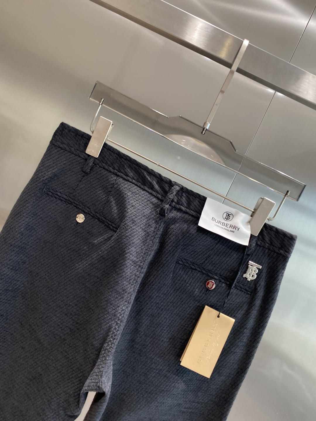 🌾售后✅ 《𝙉𝙚𝙬🤍🖤巴家》2025秋冬新品休闲裤西裤，官网同步发售，裤身工艺设计，进口客供辅料、面料定