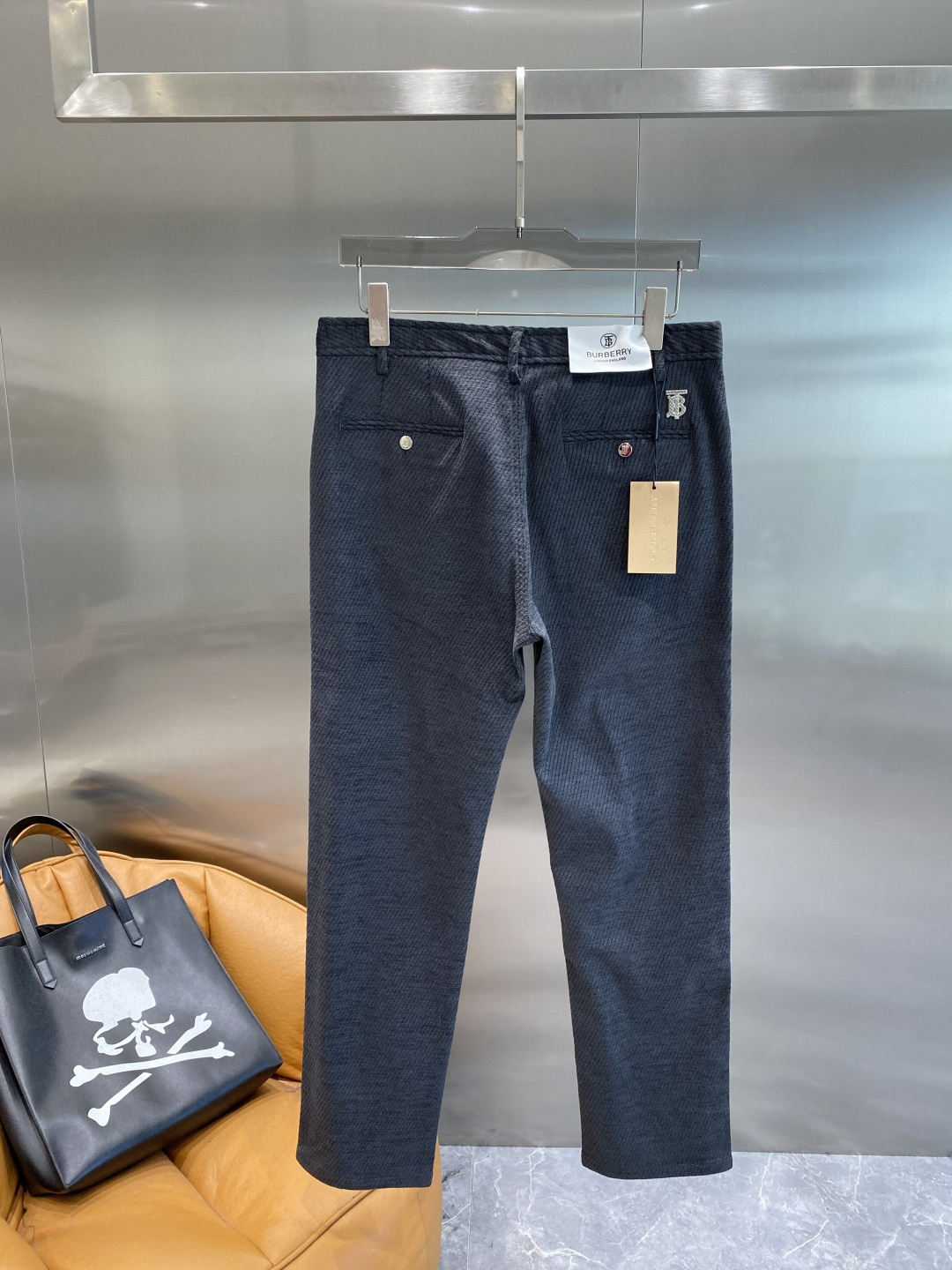 🌾售后✅ 《𝙉𝙚𝙬🤍🖤巴家》2025秋冬新品休闲裤西裤，官网同步发售，裤身工艺设计，进口客供辅料、面料定