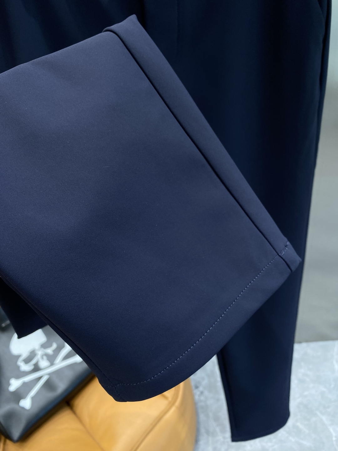 《🌾售后✅ 𝙉𝙚𝙬🤍🖤普家》2025秋冬新品休闲裤西裤，官网同步发售，裤身工艺设计，进口客供辅料、面料定