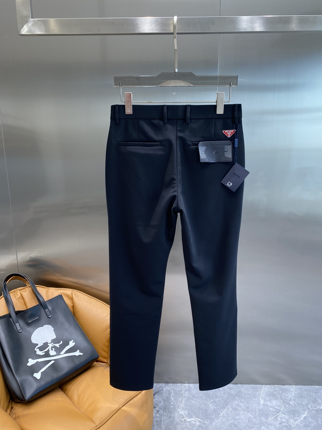 《🌾售后✅ 𝙉𝙚𝙬🤍🖤普家》2025秋冬新品休闲裤西裤，官网同步发售，裤身工艺设计，进口客供辅料、面料定