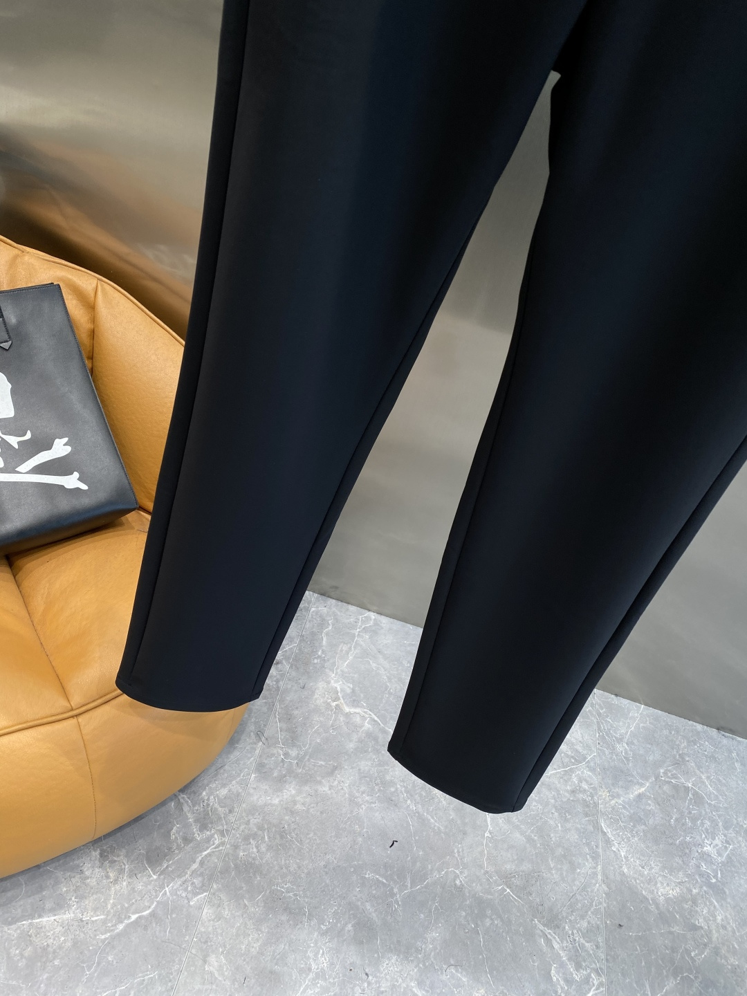 《🌾售后✅ 𝙉𝙚𝙬🤍🖤普家》2025秋冬新品休闲裤西裤，官网同步发售，裤身工艺设计，进口客供辅料、面料定