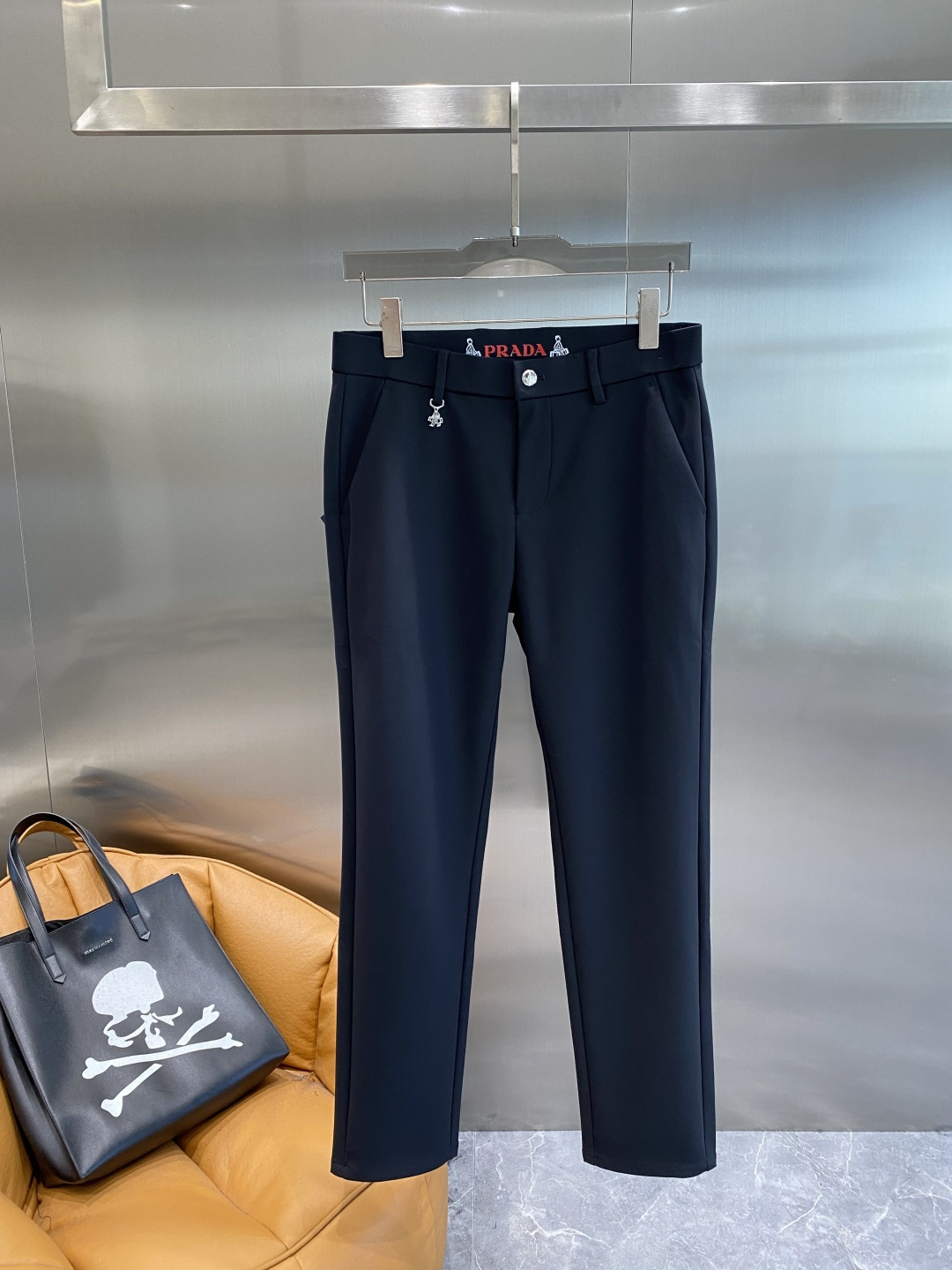 《🌾售后✅ 𝙉𝙚𝙬🤍🖤普家》2025秋冬新品休闲裤西裤，官网同步发售，裤身工艺设计，进口客供辅料、面料定