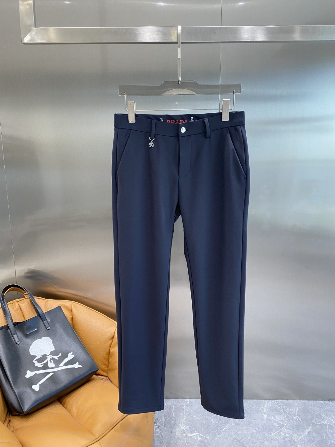 《🌾售后✅ 𝙉𝙚𝙬🤍🖤普家》2025秋冬新品休闲裤西裤，官网同步发售，裤身工艺设计，进口客供辅料、面料定