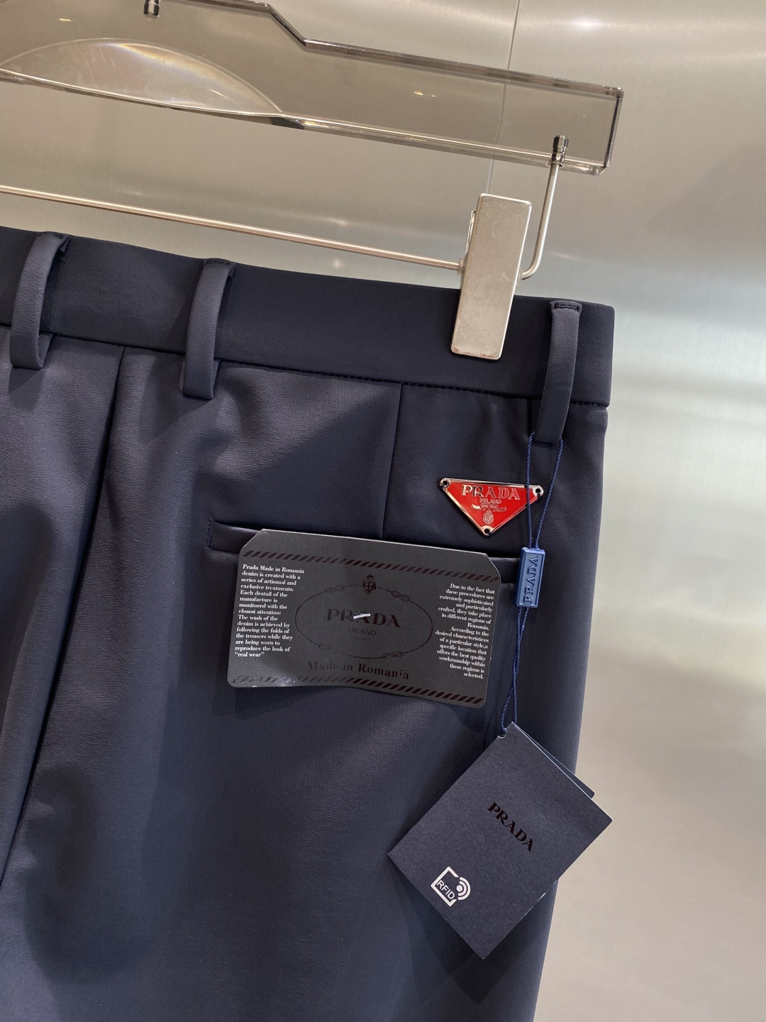 《🌾售后✅ 𝙉𝙚𝙬🤍🖤普家》2025秋冬新品休闲裤西裤，官网同步发售，裤身工艺设计，进口客供辅料、面料定