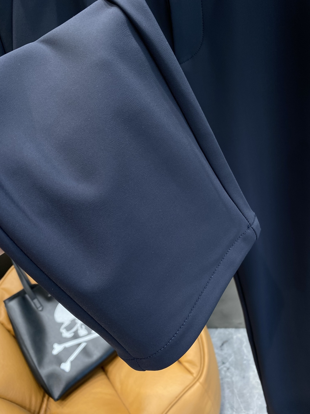 《🌾售后✅ 𝙉𝙚𝙬🤍🖤普家》2025秋冬新品休闲裤西裤，官网同步发售，裤身工艺设计，进口客供辅料、面料定