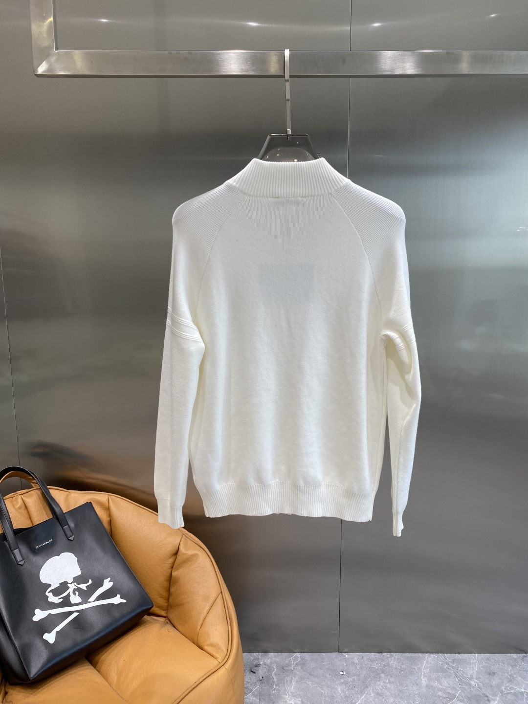 《🌾 𝙉𝙚𝙬🤍🖤普家》25ss秋冬 最新最顶级开衫羊毛针织衫开衫毛衣，精致配色融合新款潮开衫，最顶级的品