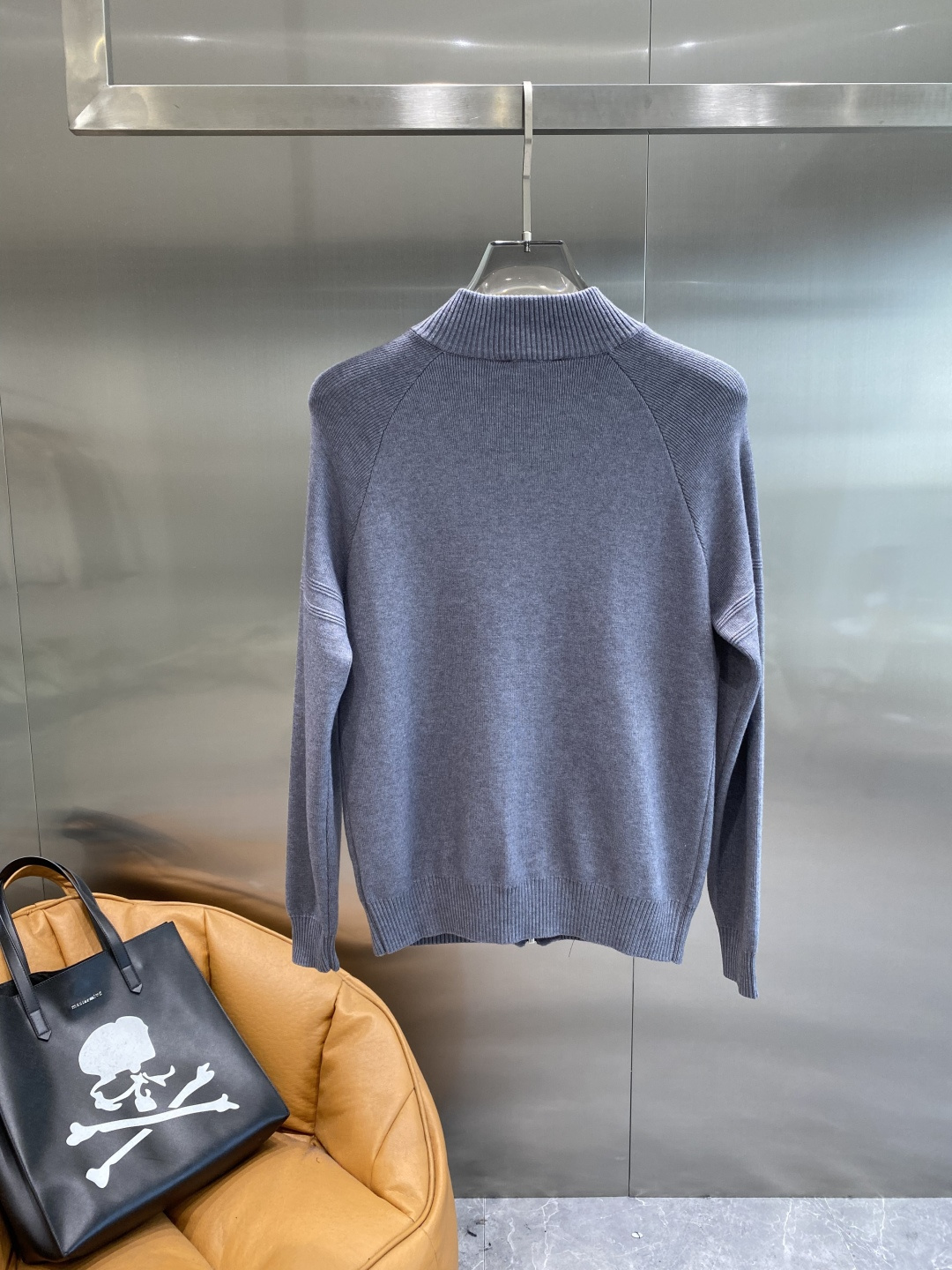 《🌾 𝙉𝙚𝙬🤍🖤普家》25ss秋冬 最新最顶级开衫羊毛针织衫开衫毛衣，精致配色融合新款潮开衫，最顶级的品